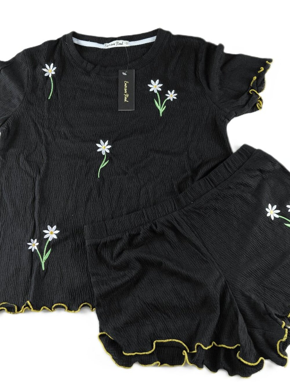 Emerson Road Tee & Shorts Pajama Set Women's Size Small Black Embroidered Floral
